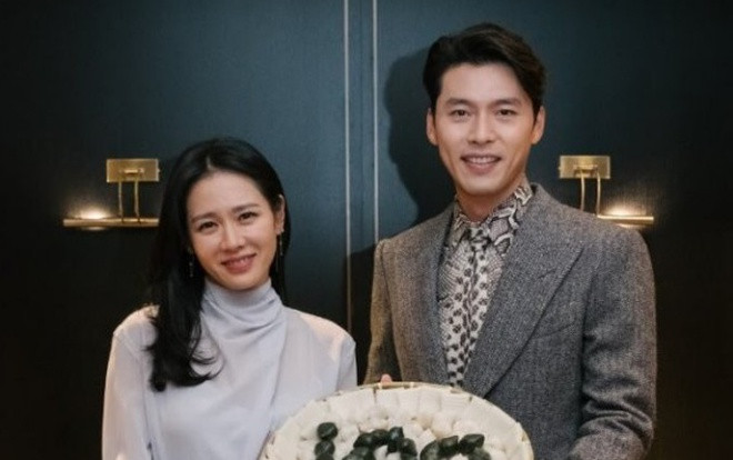 Fan thất vọng khi ngay lập tức Hyun Bin lên tiếng phủ nhận tin đồn hẹn hò Son Ye Jin Ảnh 2