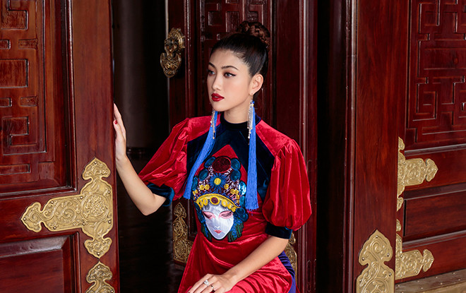 Độc đáo và đặc sắc như áo dài nhung lấy cảm hứng từ nghệ thuật Tuồng Ảnh 2