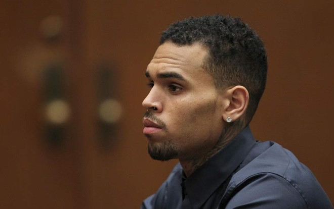 Chris Brown bị bắt vì cáo buộc cưỡng hiếp Ảnh 2