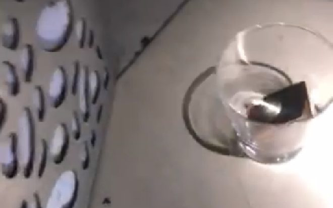 Nhiều 'dân bay' tìm cách phi tang ma túy khi bị kiểm tra trong quán bar ở Sài Gòn Ảnh 2