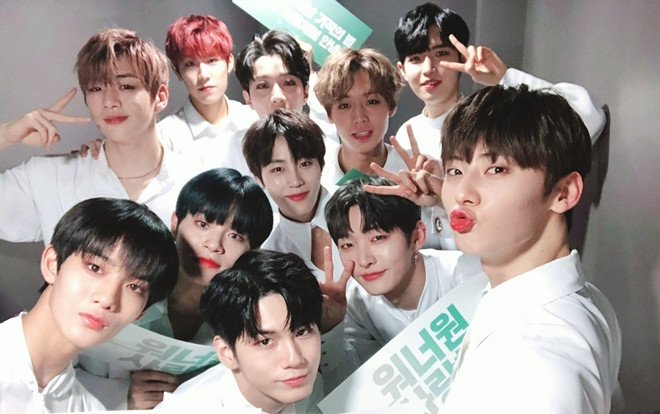 Đăng bức hình nhóm cuối cùng trên mạng xã hội, Wanna One ám chỉ sẽ sớm trở lại trong tương lai? Ảnh 2