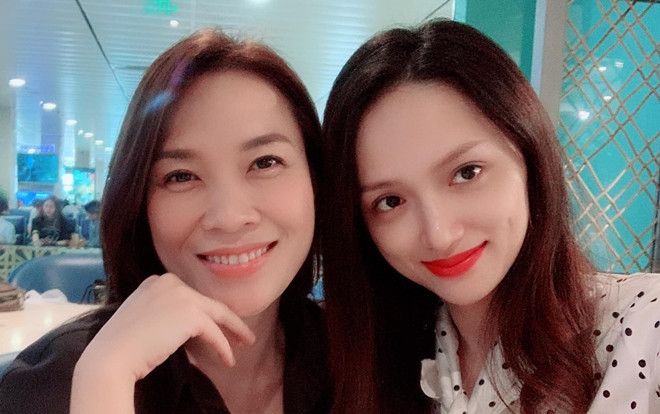 Mỹ Tâm có hạnh phúc không khi có được một 'trợ lý' kiêm 'fan girl' điểm 10 như Hương Giang? Ảnh 2