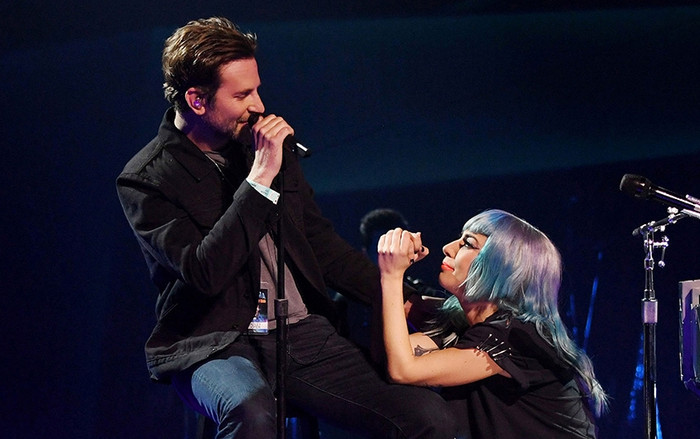 Đêm nhạc đặc biệt của Lady Gaga: Quá nhiều điều tuyệt vời và không thể kìm nước mắt! Ảnh 2