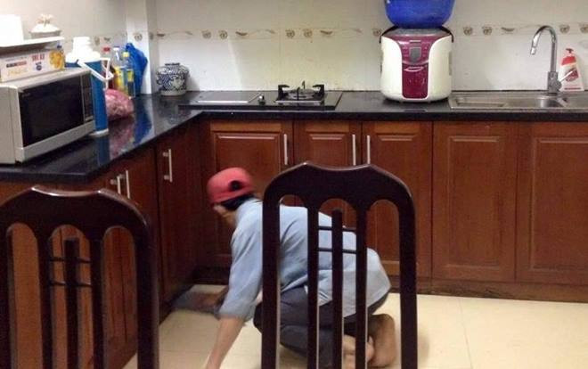 Chuyện cảm động ngày cuối năm: Người đàn ông xin lau dọn nhà và câu nói khiến nhiều người nhói lòng Ảnh 2