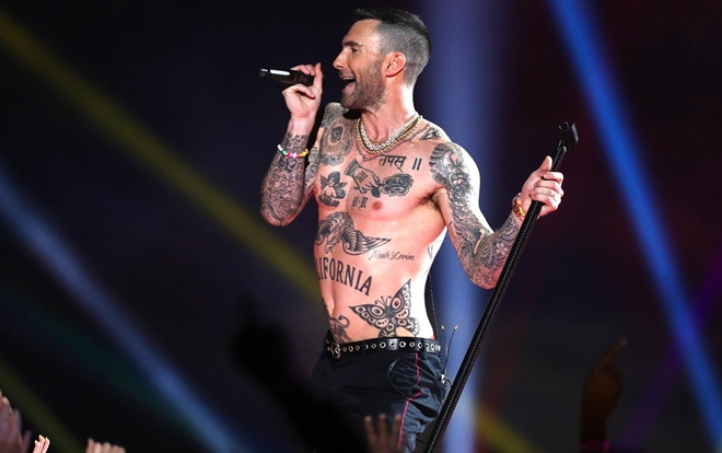 Màn trình diễn tại Super Bowl nhận 'gạch đá', Adam Levine viết tâm thư gửi fan Ảnh 2