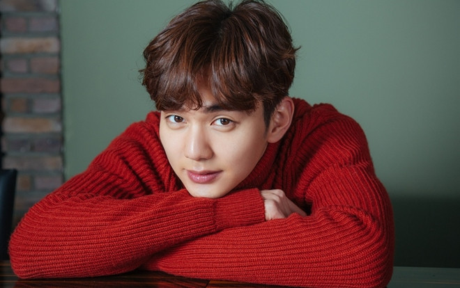 Mỹ nam Yoo Seung Ho ký hợp đồng quản lý mới, về chung nhà với Han Chae Young, Seo In Guk Ảnh 2