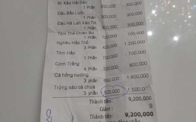 Hoá đơn bữa ăn lên tới 9,2 triệu đồng gây choáng váng MXH: trứng xào cà chua 500k, đậu bắp luộc 300k Ảnh 2