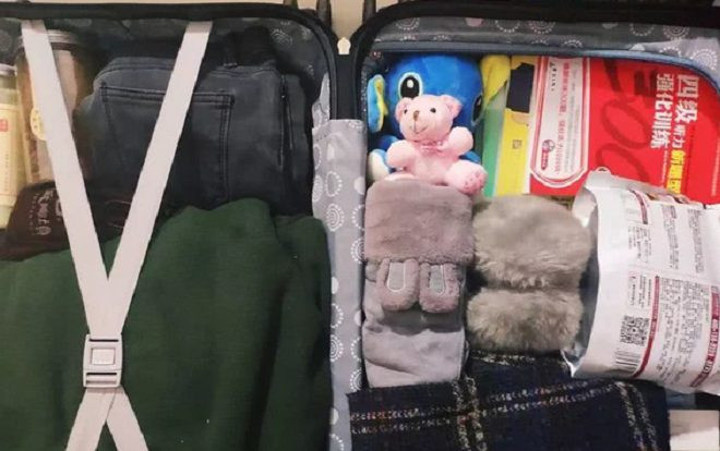 Nỗi khổ của những người về quê ăn Tết: Mang cả đống quần áo ấm, giờ lọ mọ mang lên vì trời nóng không mặc được cái nào Ảnh 2