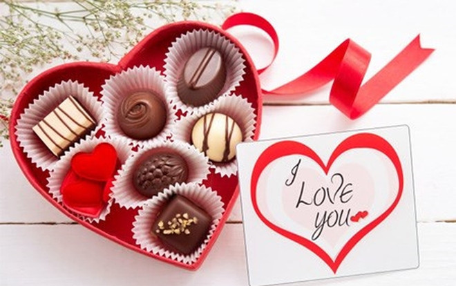 Valentine 14/2 sắp tới rồi nhưng nửa thế giới vẫn tự hỏi: Con trai hay con gái phải tặng chocolate để tỏ tình? Ảnh 2
