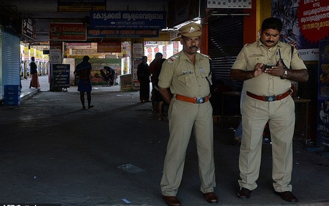 Người phụ nữ Ấn Độ bị bắt vì tình nghi cưỡng hiếp cháu trai 9 tuổi Ảnh 2