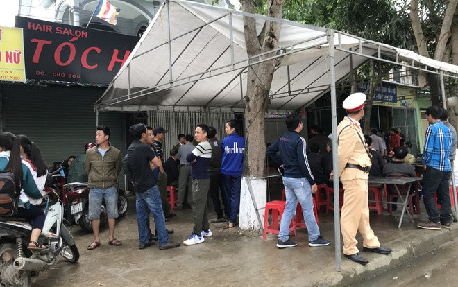 Vụ Phó phòng ngân hàng sát hại bố sau khi đi liên hoan về: Đối tượng âm tính với heroin và cỏ gây nghiện Ảnh 2