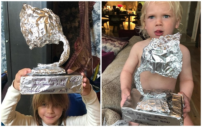 Bạn sẽ mỉm cười cảm động nghe chuyện nhà P!nk: Trượt giải Grammy, con tự làm cúp tặng mẹ Ảnh 2