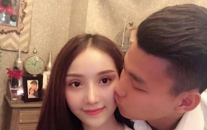 Văn Thanh và bạn gái 'gây bão' với màn đón Valentine ở Hàn Quốc Ảnh 2