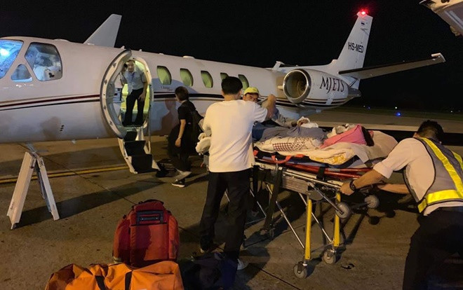 Việt kiều bị tạt axít và chém gân chân khi chở bạn gái đi chơi: Nạn nhân được chuyển qua Canada điều trị bằng chuyên cơ Ảnh 2