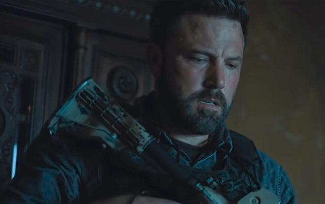Nghỉ làm Batman, Ben Affleck lập đội đi cướp tiền trong trailer mới nhất của 'Triple Frontier' Ảnh 2
