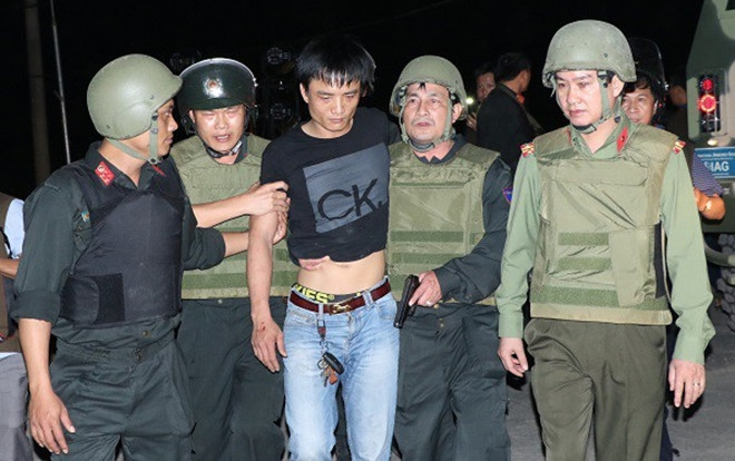 Vây bắt nhóm ôm súng cố thủ: 3 nghi phạm nằm trong đường dây ma túy xuyên quốc gia Ảnh 2