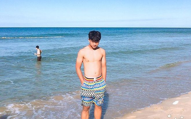 Ngất ngây với body 6 múi đẹp của tiền đạo Trần Danh Trung Ảnh 2