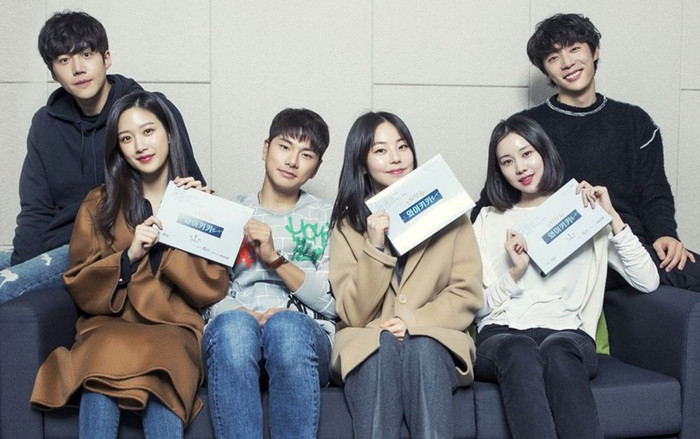 Dàn trai xinh, gái đẹp của bộ phim 'Welcome to Waikiki 2' tụ họp đông đủ tại buổi đọc kịch bản đầu tiên Ảnh 2