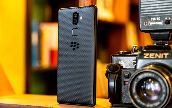 Blackberry Evolve chính thức ra mắt tại Việt Nam: Camera kép, pin 4000mAh, chip Snapdragon 450 Ảnh 2