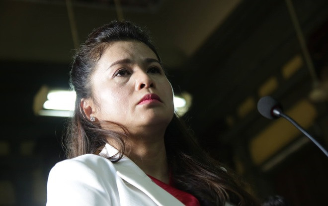 Tranh cãi gay gắt tại tòa, bà Hoàng Lê Diệp Thảo liên tục bị chồng mỉa mai Ảnh 2