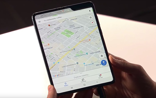 Chiếc smartphone dẻo giá gần 2.000 USD Samsung giới thiệu tuần qua có gì đặc biệt? Ảnh 2