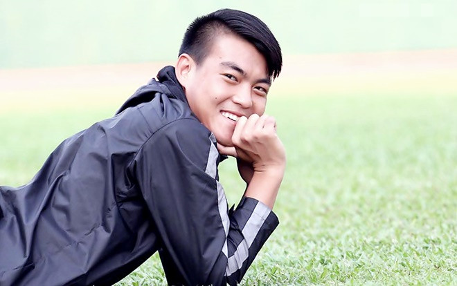 Cận cảnh vẻ đẹp trai triệu người mê của tân binh CLB HAGL cao 1m88 Ảnh 2