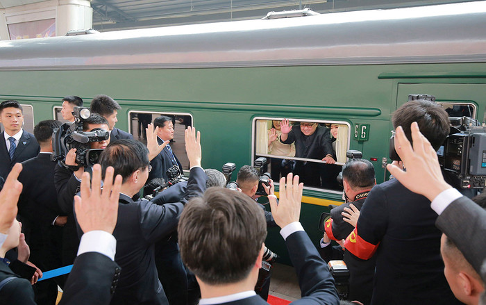 Khám phá đoàn tàu bọc thép 'siêu độc' chở lãnh đạo Kim Jong Un đến Hội nghị Thượng đỉnh Mỹ - Triều Ảnh 2