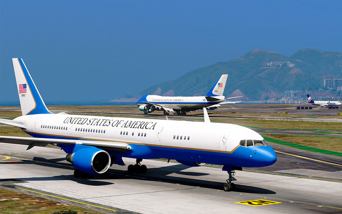 Ngoài Air Force One, Tổng thống Mỹ còn mang theo chuyên cơ dự phòng khủng không kém tại Hội Nghị Thượng đỉnh Mỹ - Triều Ảnh 2