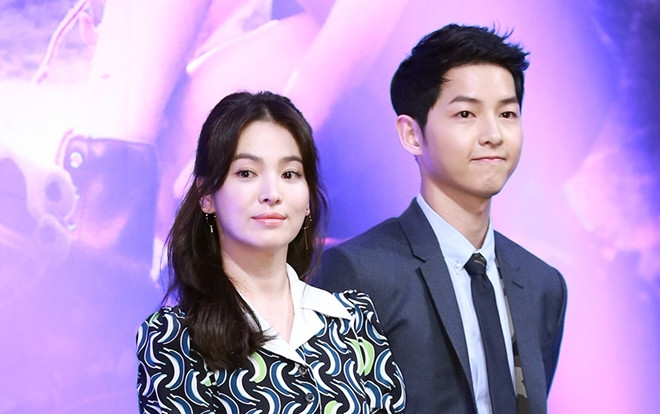 'Tiểu tam' ư? Điều gì đang xảy ra với couple 'thần thánh' Song Joong Ki và Song Hye Kyo? Ảnh 2