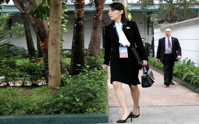 Em gái ông Kim Jong-un theo sát anh trai đi dạo cùng Tổng thống Trump Ảnh 2