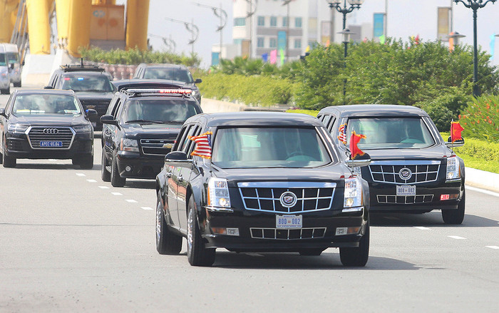 Choáng với chi phí khủng mà đoàn xe của Tổng Thống Donald Trump tiêu tốn trong chuyến công du đến Việt Nam Ảnh 2