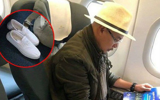 Bắt gặp vua cà phê Đặng Lê Nguyên Vũ trên máy bay, người tạo trend ‘Tiền nhiều để làm gì’ lại đi một đôi giày với giá trị gây bất ngờ Ảnh 2