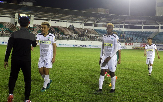 HAGL thua trong ngày bầu Đức và HLV Park xem: Nỗi nhớ Công Phượng! Ảnh 2