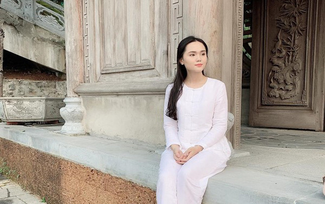 Cận cảnh Quỳnh Anh diện 'cây đồ hiệu' của Duy Mạnh Ảnh 2