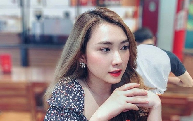 Thanh Mèo ẩn ý về cầu thủ yêu thích nhất và được bạn trai nói lời yêu mỗi ngày, dân mạng chắc mẩm chính là thủ môn Bùi Tiến Dũng Ảnh 2