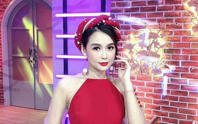 Bị chê câu giờ, đọc Tiếng Anh tệ, ‘cựu’ MC xinh đẹp của Confetti Vietnam Sam nói gì? Ảnh 2