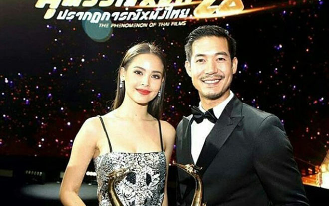 Weir Sukollawat và Yaya Urassaya nhận giải diễn viên xuất sắc từ Thailand National Film Association Awards Ceremony 2019 Ảnh 2
