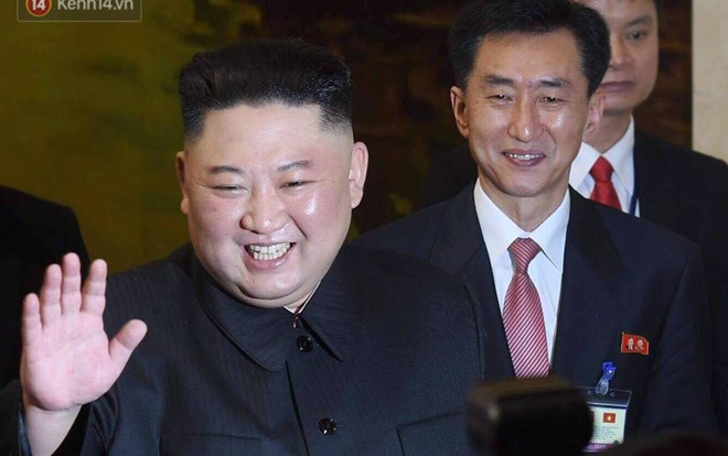 Chuyện ít biết về phiên dịch viên Triều Tiên 'phanh' gấp cạnh Chủ tịch Kim Jong-un: Cựu sinh viên khoa tiếng Việt trường ĐH Tổng hợp Hà Nội Ảnh 2