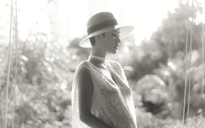 Trà My xác nhận mang thai lần hai, khoe ảnh mặc váy xuyên thấu Ảnh 2