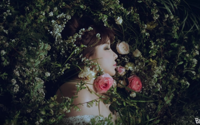 Lặng đi nghe thanh âm kết hợp của 2019 tuyệt vời từ màn tái ngộ 2NE1: Park Bom và Dara Ảnh 2