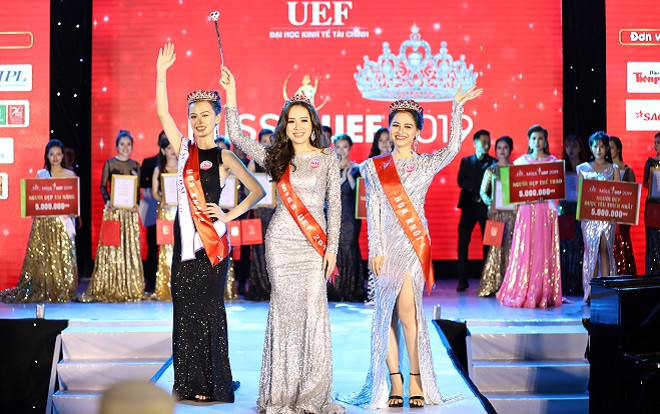 Thí sinh Miss UEF - Đại học Kinh tế Tài chính TP.HCM rạng rỡ trong đêm chung kết Ảnh 2