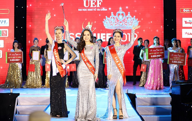 Cận cảnh nhan sắc 2 Tân Á khôi Đại học Kinh tế Tài chính khiến nhiều người ngưỡng mộ vì quá xinh đẹp Ảnh 2