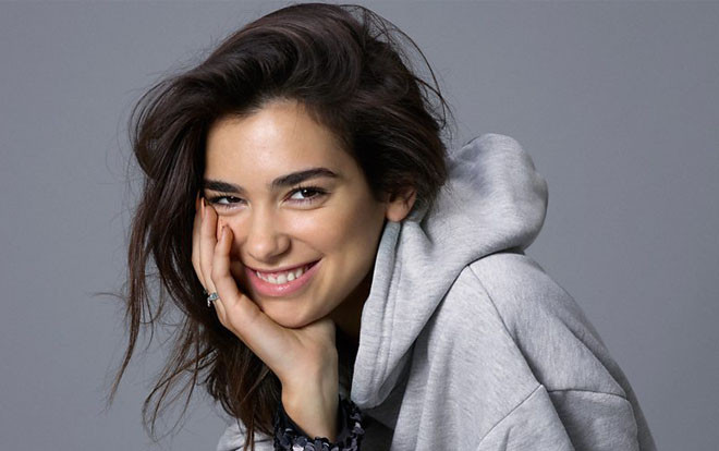 Dua Lipa vừa chia sẻ 1 bức ảnh trên Instagram: Khoảnh khắc này hé lộ cả một trời dự án… Ảnh 2