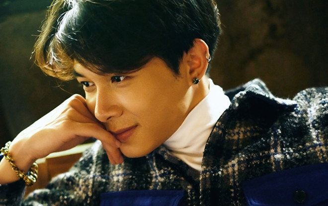 Sau bom tấn phòng vé 'Cua lại vợ bầu', Anh Tú da diết nhắc về người cũ: Cô gái này là ai? Ảnh 2