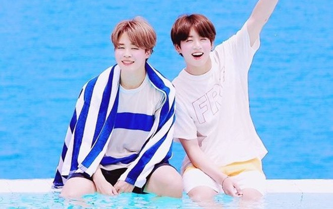 Xin trân trọng giới thiệu người anh em 'tàn nhẫn' nhất với Jimin: Jeon Jungkook! Ảnh 2