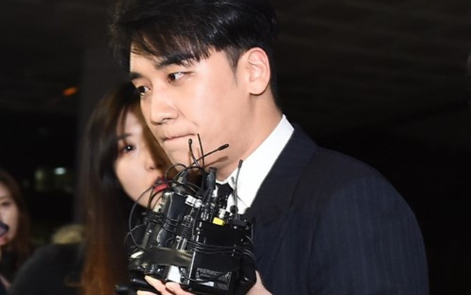 HOT: Cảnh sát vào cuộc trong vụ môi giới mại dâm, bằng chứng nào sẽ buộc tội Seungri (BIGBANG)? Ảnh 2