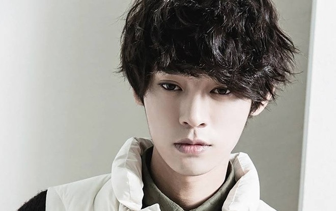 Sốc: SBS chính thức công khai nam ca sĩ quay lén phụ nữ trong club, chính là bạn thân của Seungri! Ảnh 2