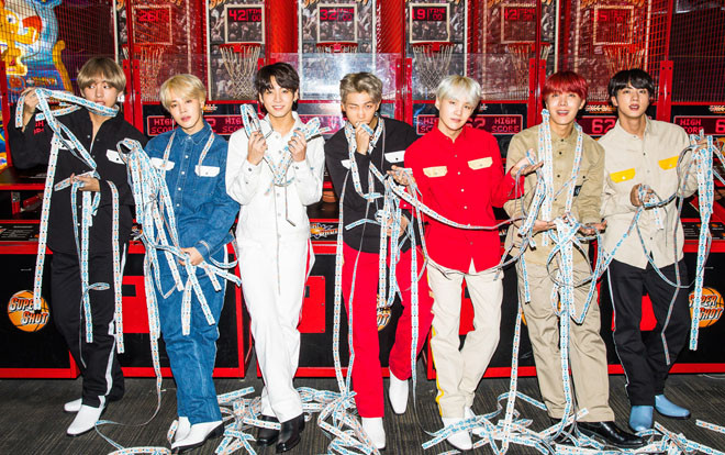 BTS trở lại vào tháng 4: Đã có thời điểm ra mắt, ngày pre-order và tên album Ảnh 2