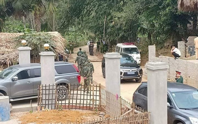 Nghi vấn do ghen tuông, người đàn ông 50 tuổi cài mìn ở bụi tre ngay cạnh nhà bạn gái rồi kích nổ Ảnh 2