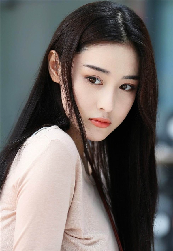 Thời còn đen nhẻm của Nhã Phương, Ngọc Trinh, Phạm Băng Băng, Địch Lệ Nhiệt Ba Ảnh 13